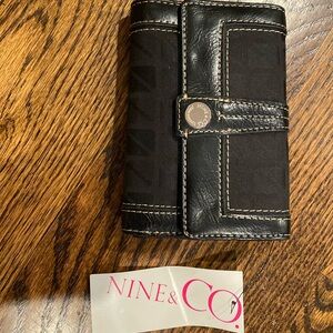 Brand new nine and co  wallet, handheld